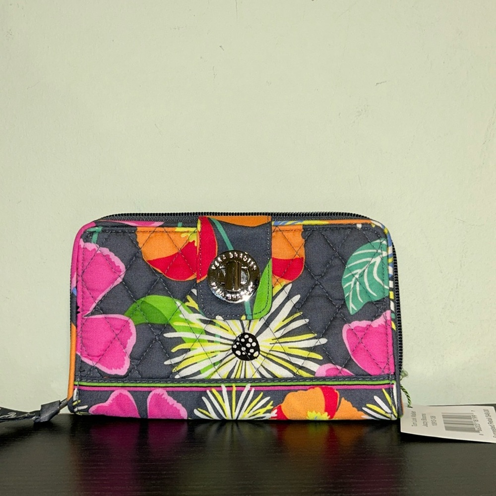 Vera Bradley turn lock wallet jazzy blooms